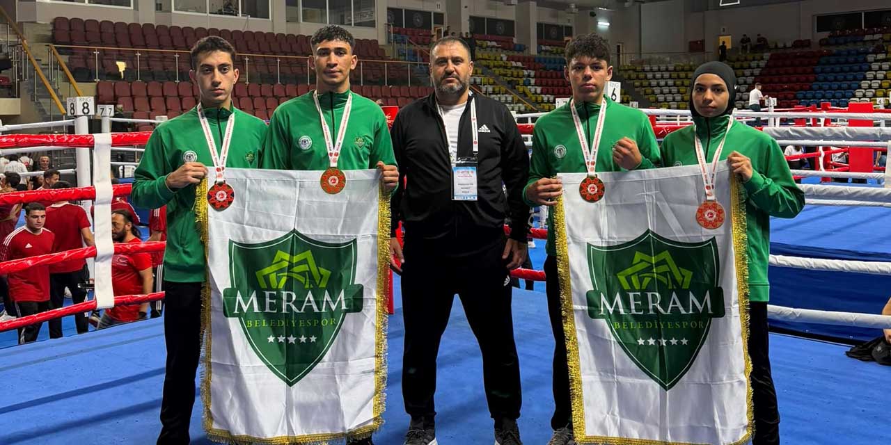 Meramlı Kick Boksculardan İki Şampiyonluk