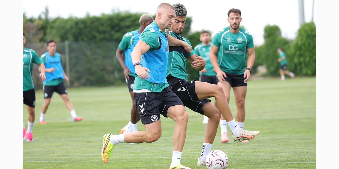 Konyaspor Yeni Sezon Hazırlıklarını Günde Çift Antrenmanla Sürdürüyor