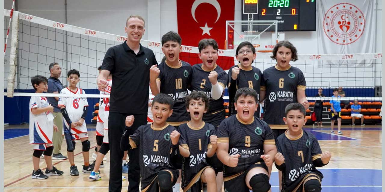 Karatay Belediyespor’un Minik Efeleri Namağlup Şampiyon