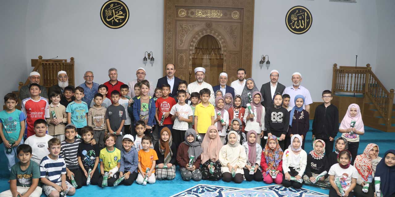 ‘Güle Oynaya Camiye Gel’ Projesine 15 Bin Çocuk Kayıt Yaptırdı