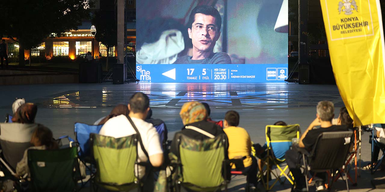 Konya’da ‘Sinema Akşamları’yla Açık Havada Sinema Keyfi