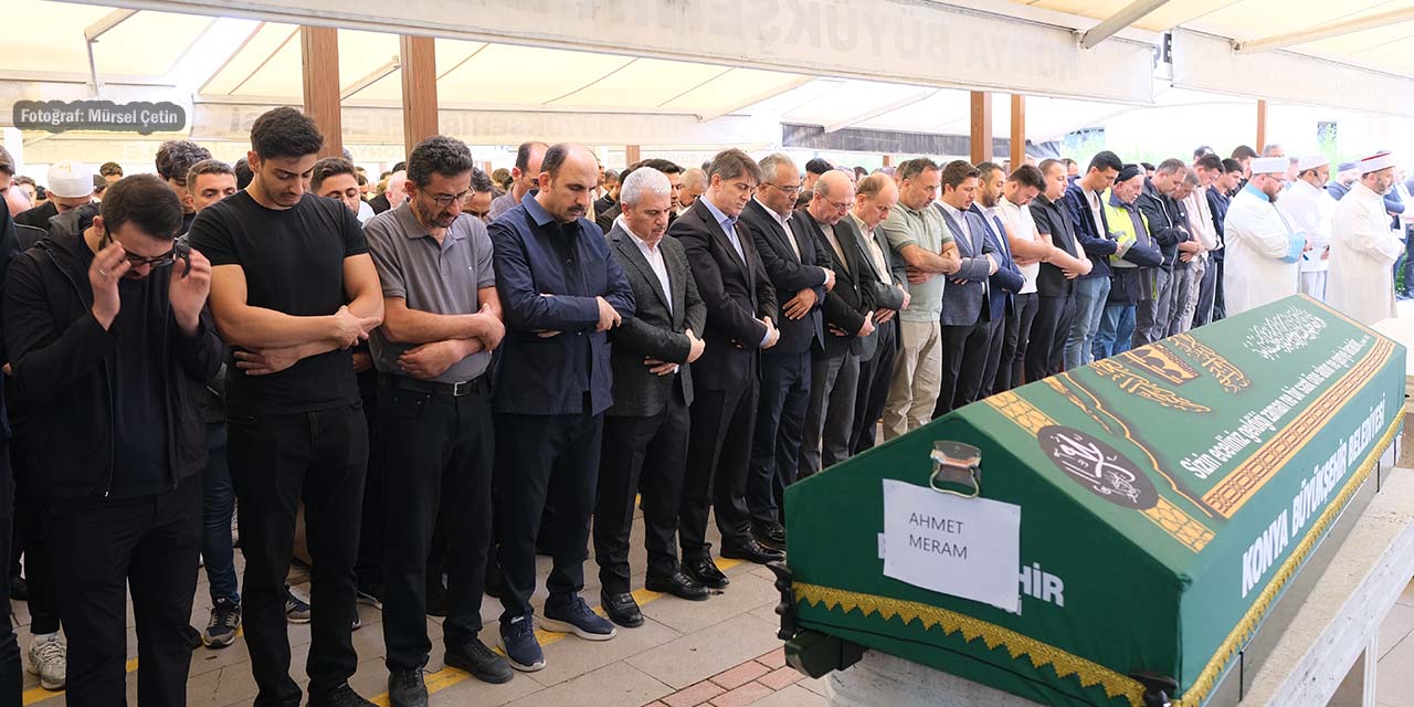 Başkan Altay'ın Dünürü Ahmet Meram Dualarla Son Yolculuğuna Uğurlandı