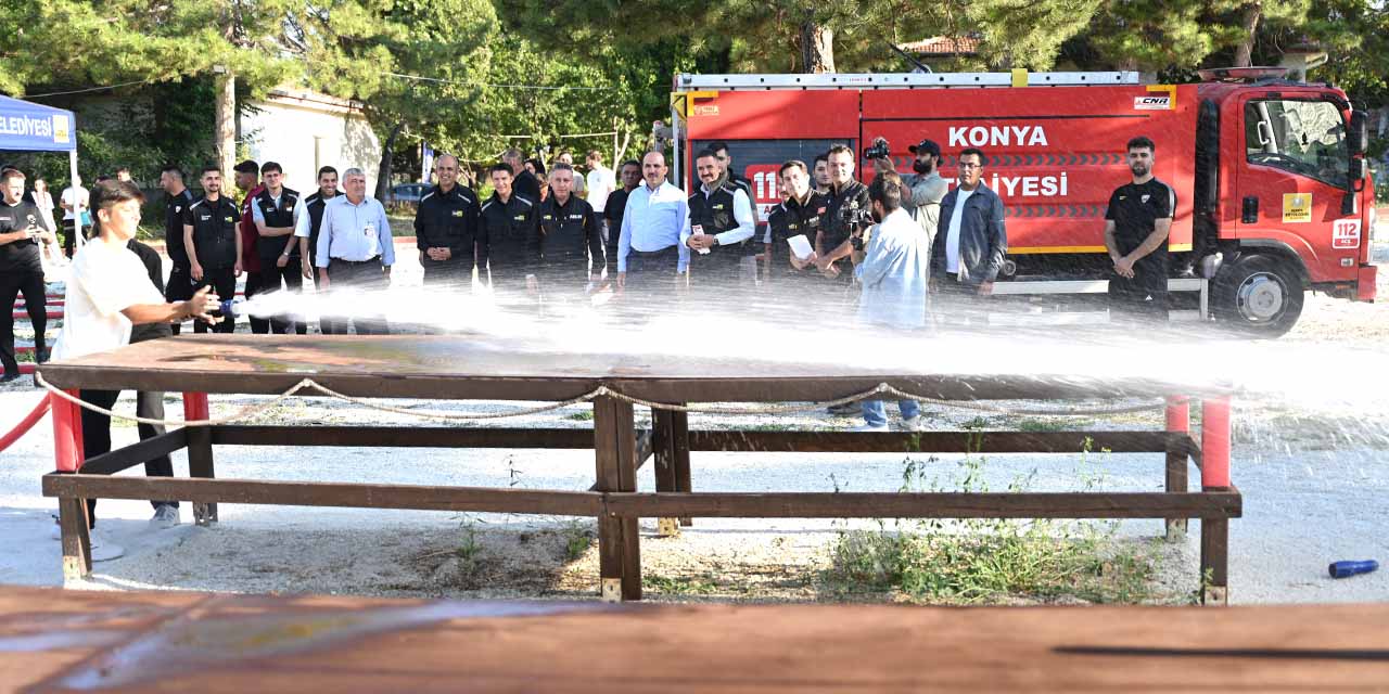 Konya’da ‘Gönüllü İtfaiyeciler’in Uygulamalı Eğitimleri Sürüyor