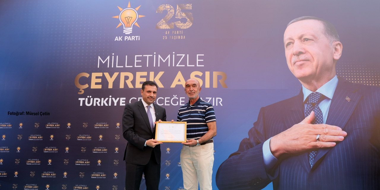 AK Parti Konya’dan ‘Çeyrek Asırlık Emeğe’ Vefa