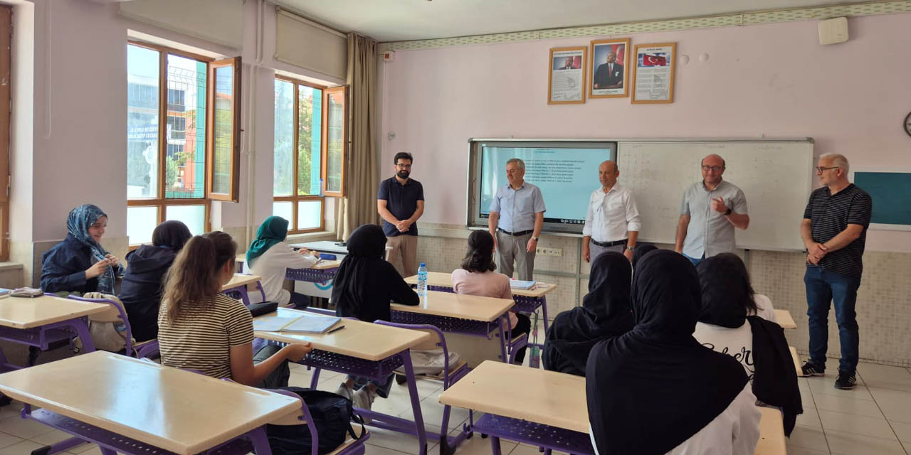 Selçuklu’da Yaz Dönemi Destekleme ve Yetiştirme Kurslarına Yönelik Programlar Sürüyor