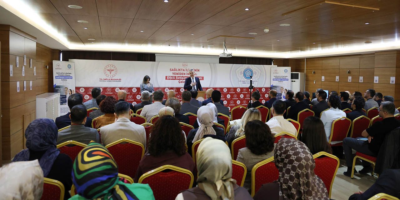 “Sağlıkta Memnuniyetin Anahtarı: İletişim ve Empati”