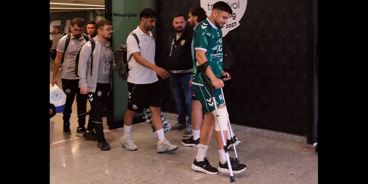 Konyaspor’da Takım Kaptanı Adil Demirbağ’dan Kötü Haber!