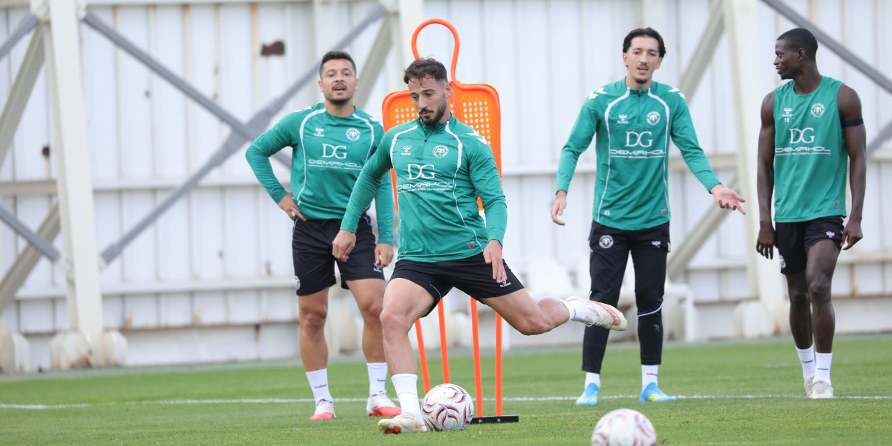 Konyaspor Antrenman Günlüğü: Bitiricilik Çalıştılar!