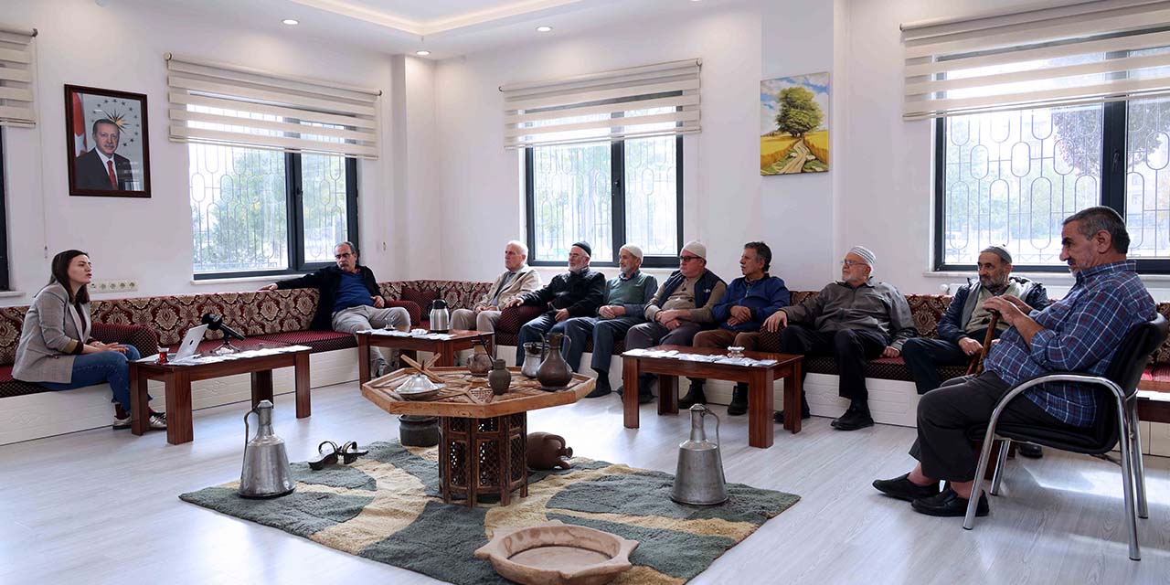 Karatay’da Teknoloji Bağımlılığıyla Mücadele Eğitimi Verildi