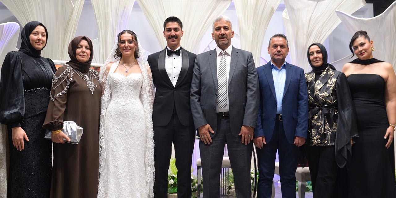 Yıldırım ve Akyel Ailelerinin Mutlu Günü
