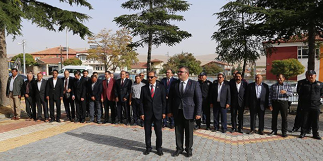 Başkan Demirhan: “Muhtarlık Müessesi, Yerel Demokrasinin bir Örneğini Oluştur”