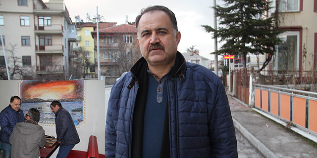 Muhtar Seçilirse 5 Yıllık Maaşını Mehmetçik Vakfı’na Bağışlayacak