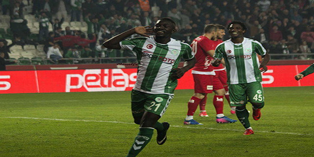 Konyasporlu futbolcu Fofana: “Güzel bir performans sergiledik”