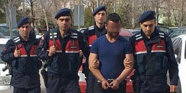 Çaldıkları Otomobili Parçalarken Yakalandılar