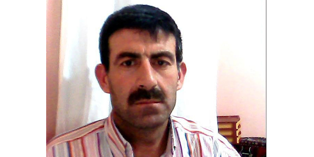 Üzerine yem çuvalı devrilen işçi hayatını kaybetti