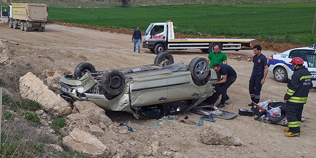Kontrolden çıkan otomobil takla attı: 2 yaralı