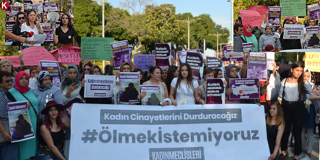 Kadınlar öldürülen Emine Bulut ve Tuba Erkol için Konya’da toplandı