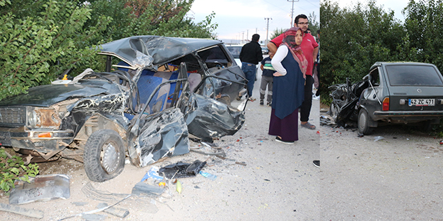 Konya’da kamyon ile otomobil çarpıştı: 5 yaralı