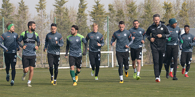 Konyaspor, Vitoria Guimares maçı hazırlıklarına başladı