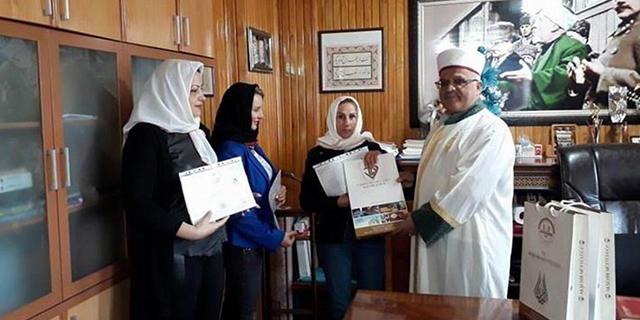Moldova ve Romanya asıllı 3 kadın Müslüman oldu
