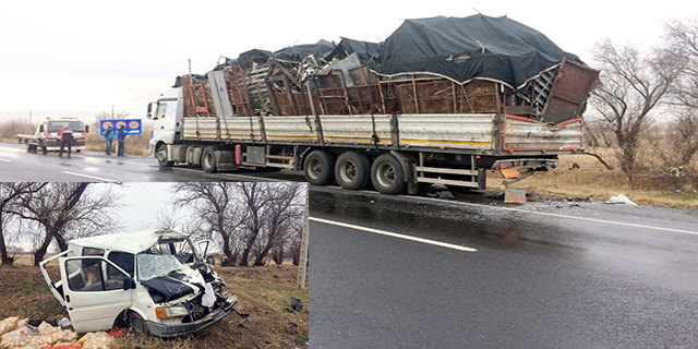 Konya’da minibüs tıra arkadan çarptı: 1 ölü