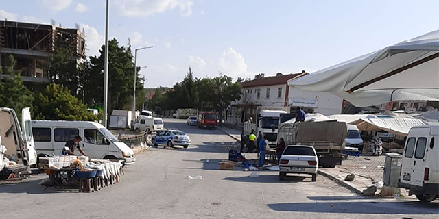 Konya’da pazar yerinde bıçaklı kavga: 2 yaralı