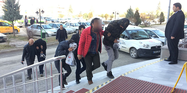 Konya’da evlerden hırsızlığa 3 gözaltı