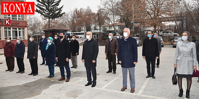 Konya’da okul bahçesinde İstiklal Marşı okundu