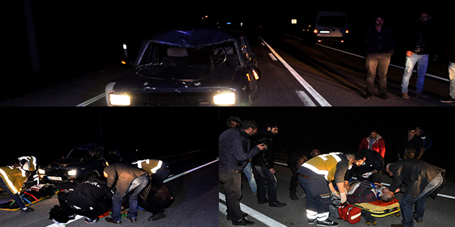 Otomobil yolda yürüyen 2 kişiye çarptı