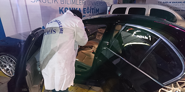 Araç içinde silahla oynarken, arkadaşını yaraladı