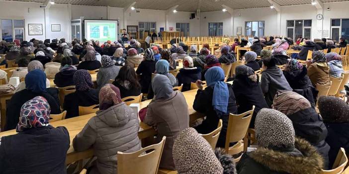 Konya’da 314 Anne ve Anne Adayına ‘En İyi Narkotik Polisi Anne’ Bilgilendirmesi