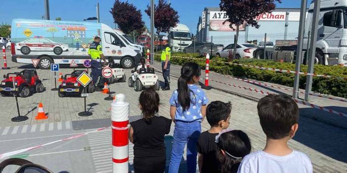 Konya’da Jandarmadan Son Bir Ayda 18 Bin 800 Kişiye Trafik Güvenliği Eğitimi