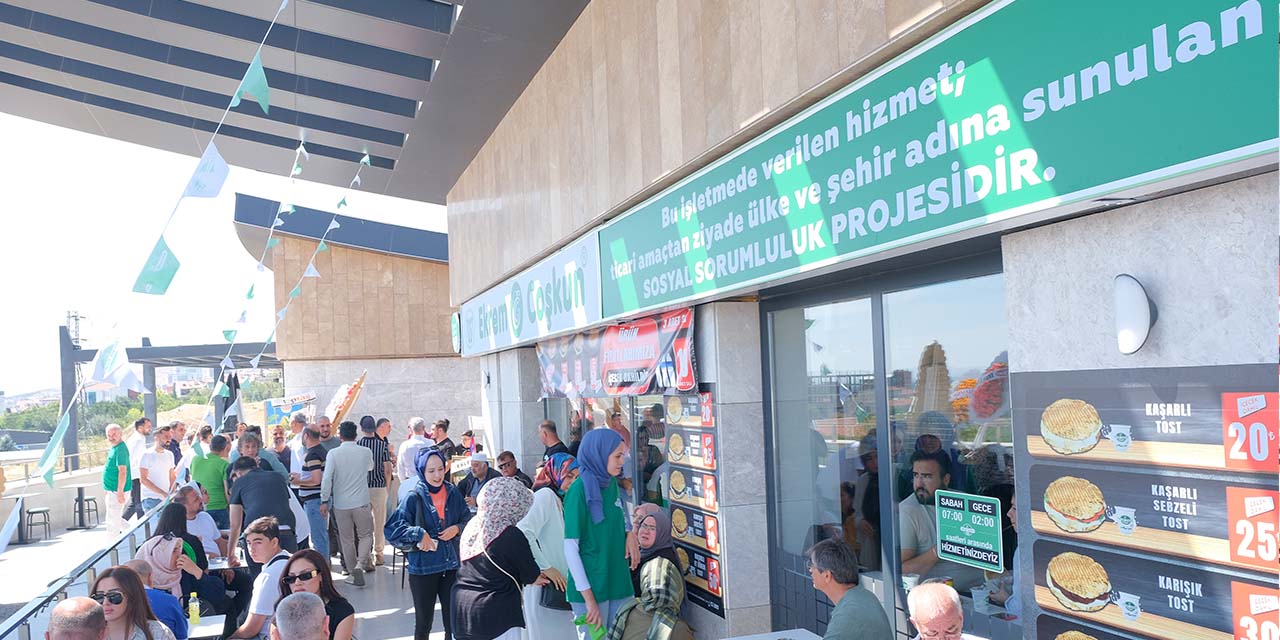 9eyl-ekrem-coskun-tost5.jpg