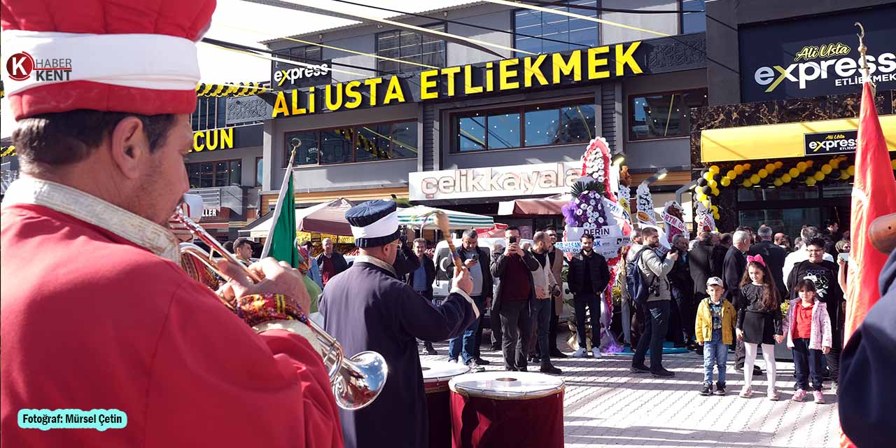 22kasm-ali-usta-etliekmek-acilis3.jpg