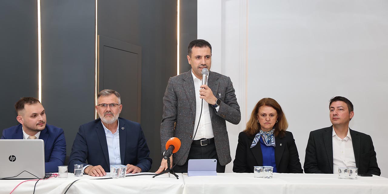 18nis-ak-parti-aksehir6.jpg