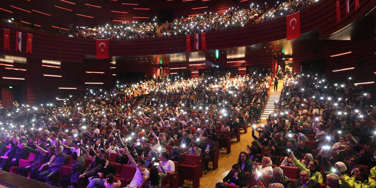 19nis-polis-bandosu-konser2.jpg