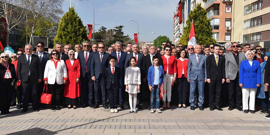 23nis-cocuk-bayrami2.jpg
