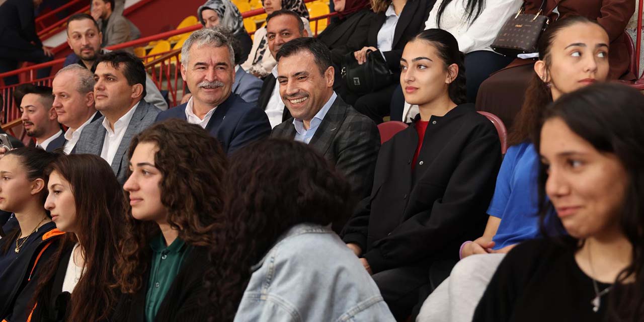 25nis-ak-parti-seydisehir6.jpg