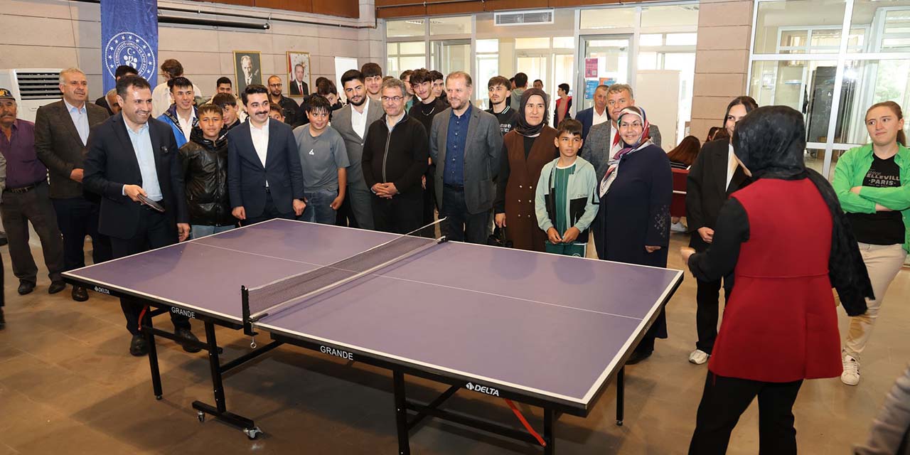 27nis-ak-parti-cumra6.jpg