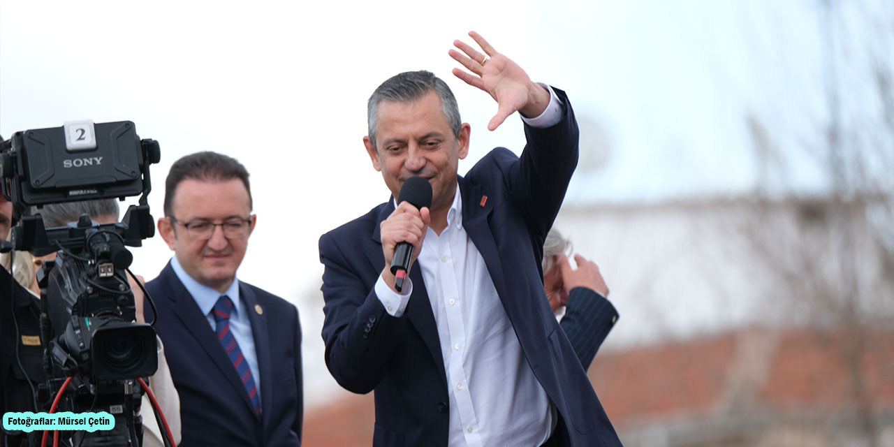 3mays-chp-konya-miting-ozgur-ozel1.jpg