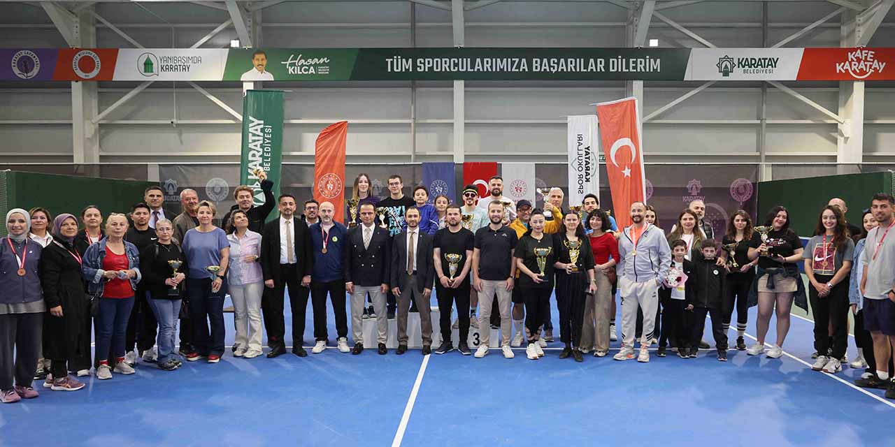 1mays-kar-bel-tenis2.jpg