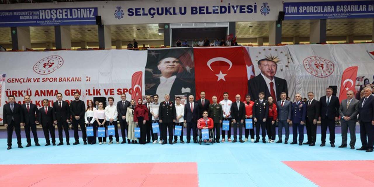 19mays-bayram-kutlama3.jpg