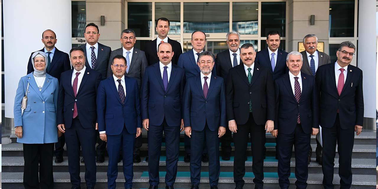 17hazr-buyuksehir-bakanlar2.jpg