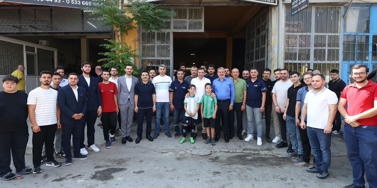 8agus-ak-parti-esnaf-sanayi3.jpg