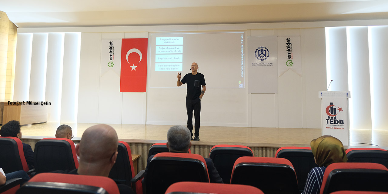 19agus-emlakcilar-egitim7.jpg