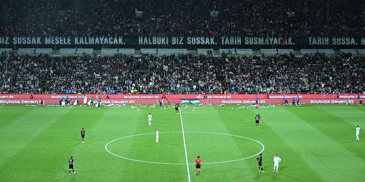 30eyl-mac-ertelendi2.jpg