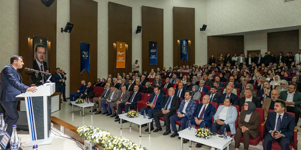 5ekm-ak-parti1.jpg