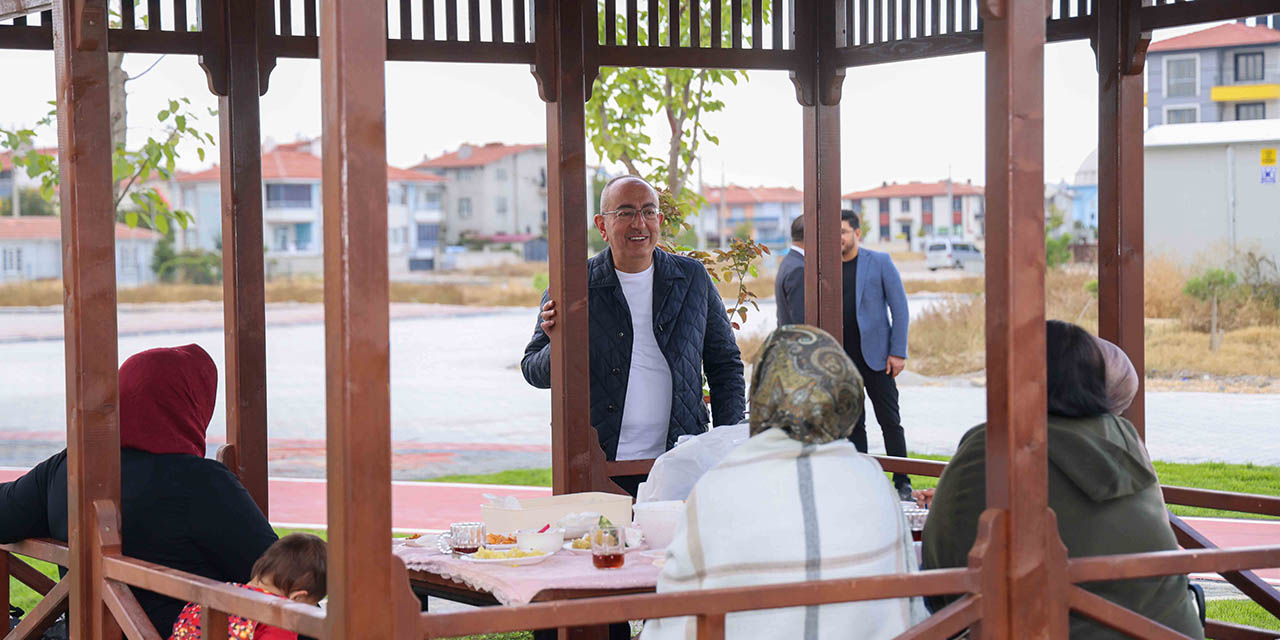 7ekm-mer-bel-yesil2.jpg