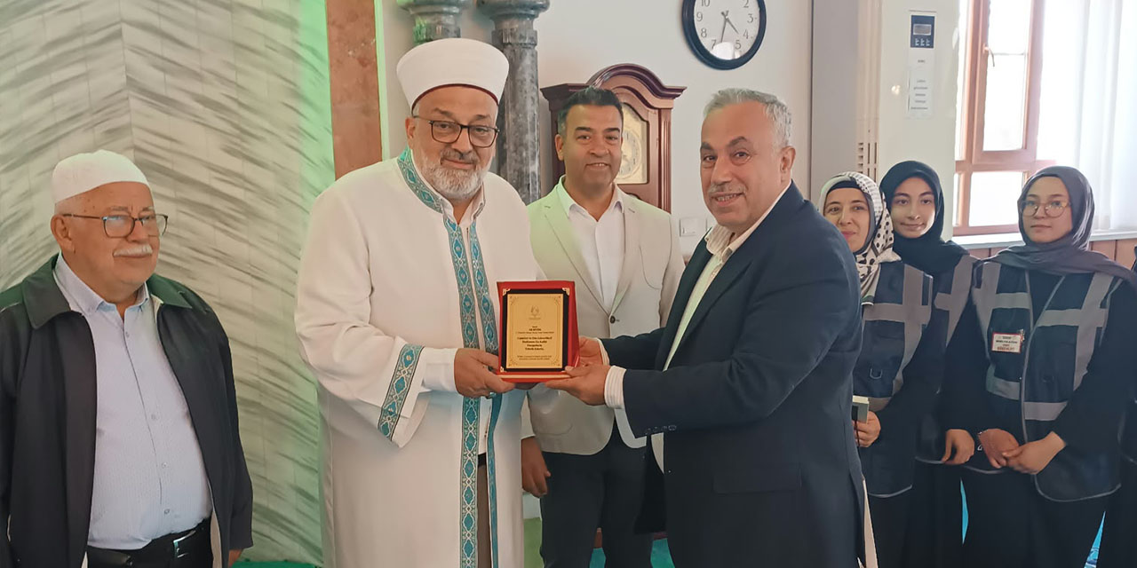 7ekm-ihl-camiler-haftasi2.jpg