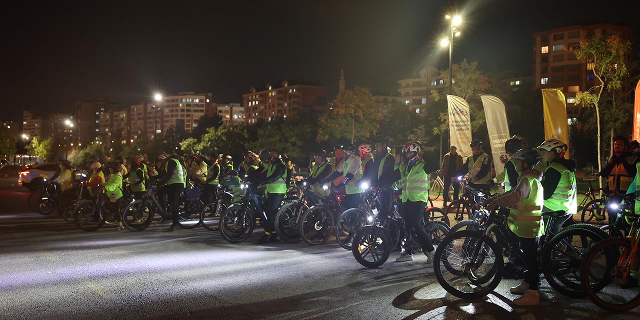 8ekm-bulusma-pedal.jpg